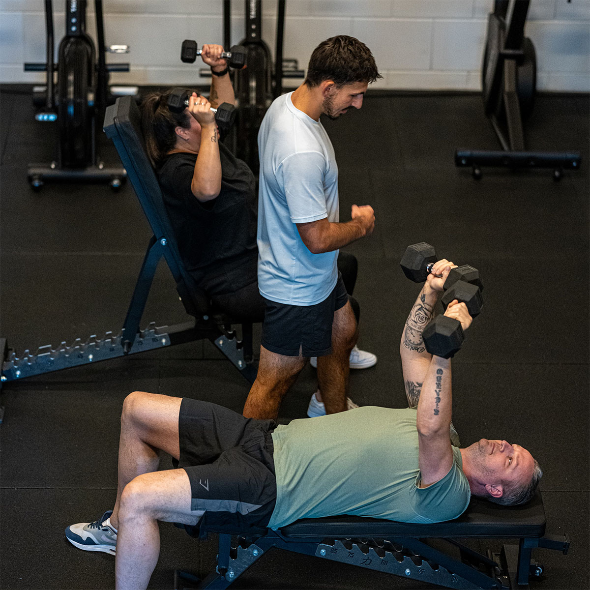 Personal training Zaandam | Marco Active | Dumbbell press | Shoulder press